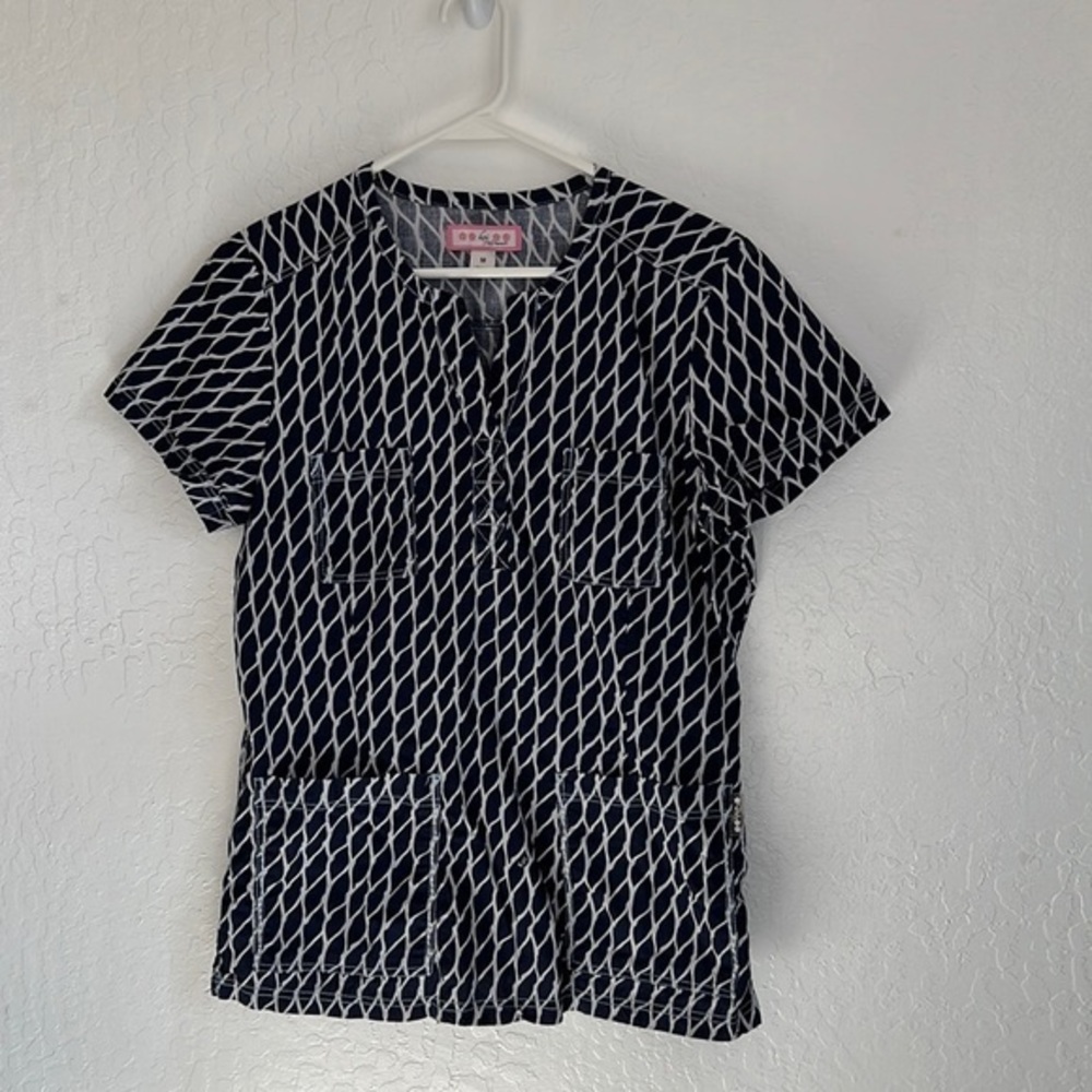 Koi scrub top women’s size medium medical professional nurse nursing